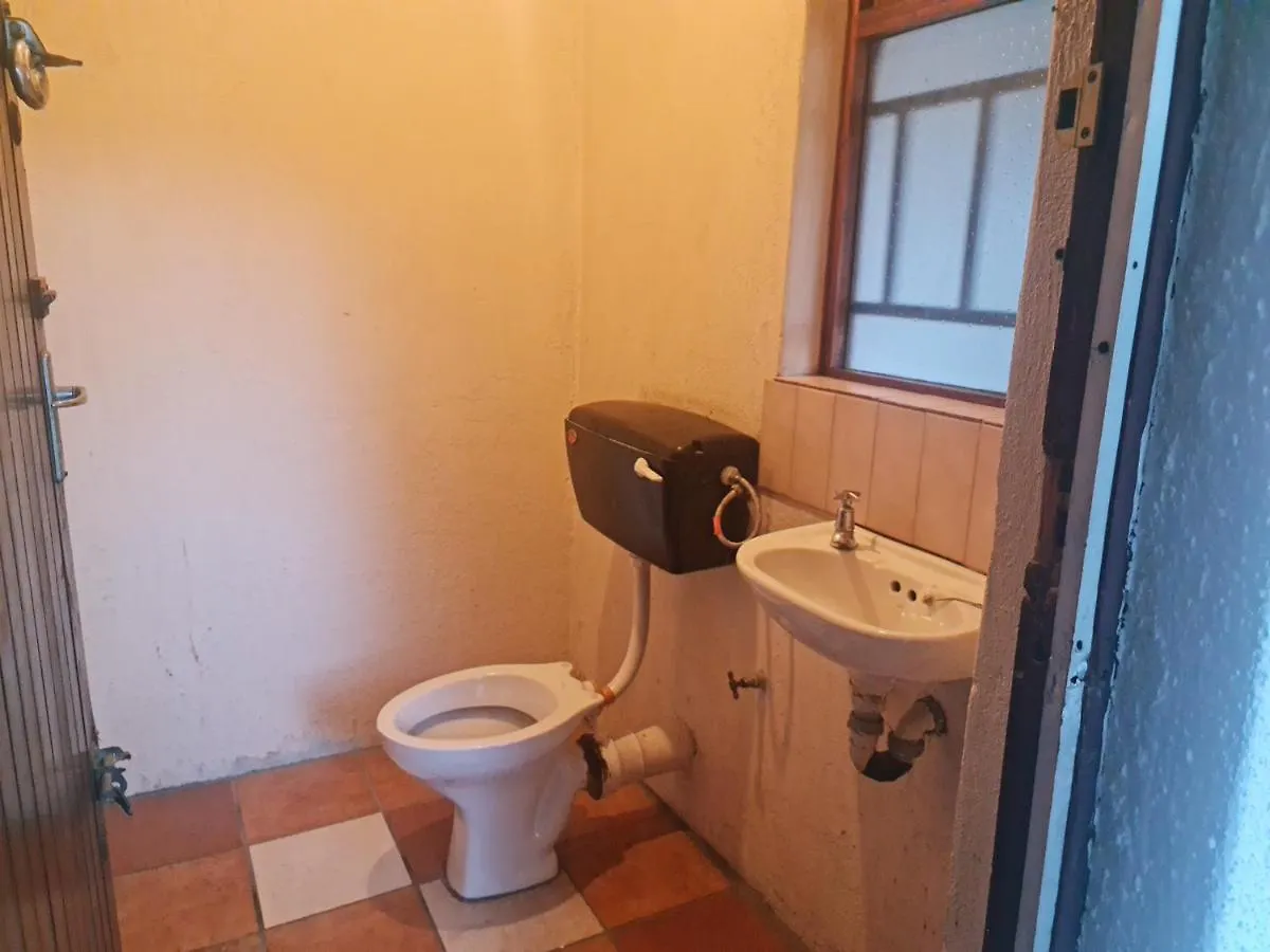 Hasate Guest House 13 Louwville Street Belliville Cape Town South Africa 0*,  Νότια Αφρική