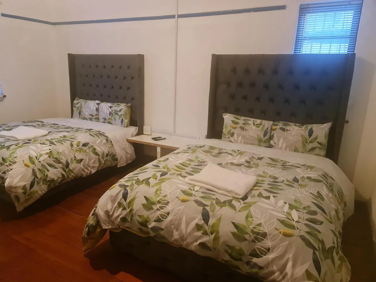 Βίλα Hasate Guest House 13 Louwville Street Belliville Cape Town South Africa Νότια Αφρική