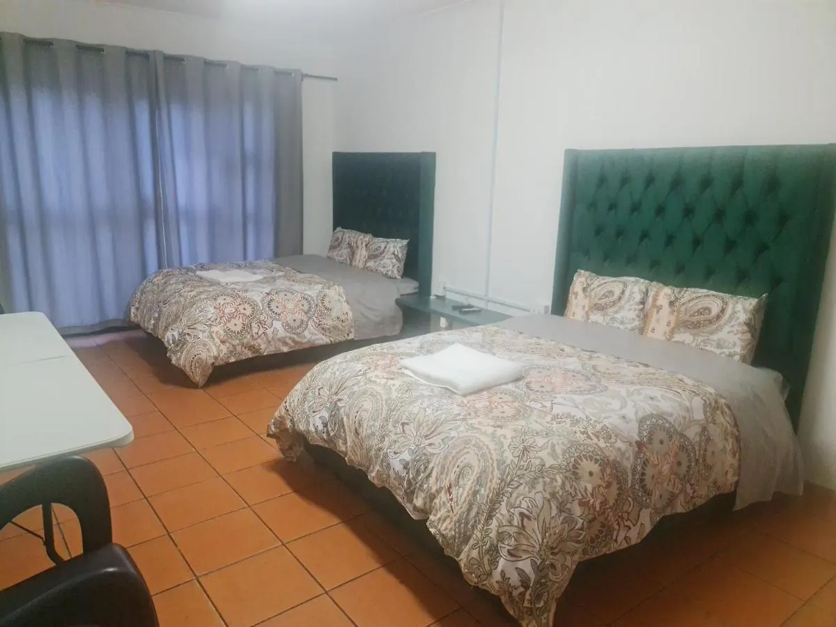 Hasate Guest House 13 Louwville Street Belliville Cape Town South Africa Νότια Αφρική